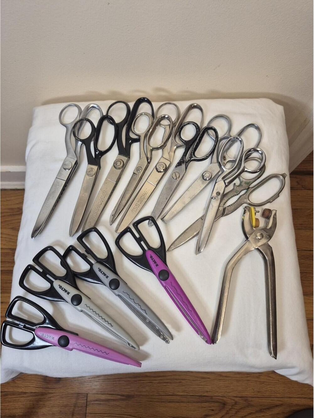 Lot Of 14 Vintage Sewing Scissors 2 Pinking Shears 1 Boker Italy All Steel B31